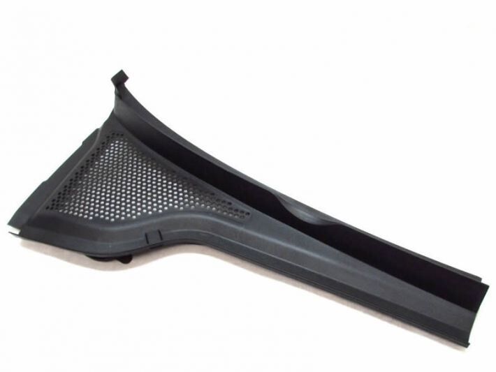 GOLF 7 CAM ÖNÜ IZGARASI SAĞ