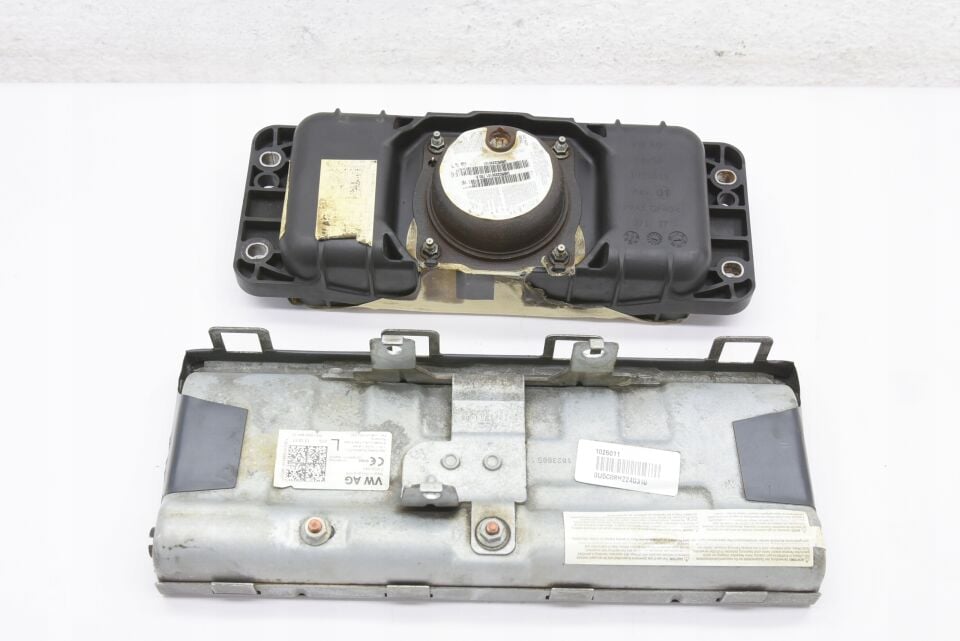 GOLF 7 -7,5 DİZ AİRBEĞİ OEM