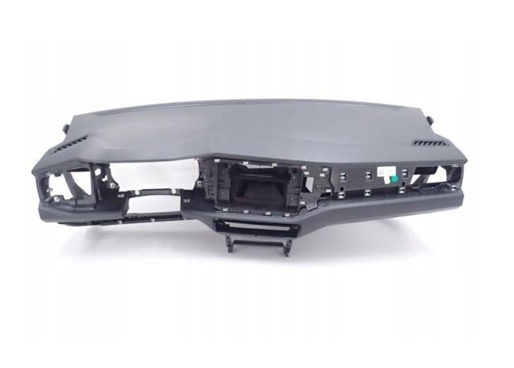 POLO 2018-2022 ÖN GÖGÜS PLASTİK