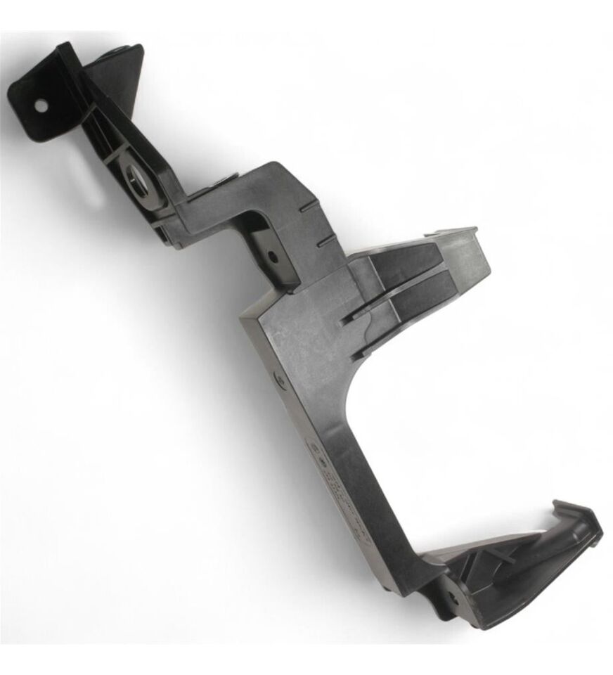 SÜPER B 2020 > ÖN PANEL SOL BRAKETİ