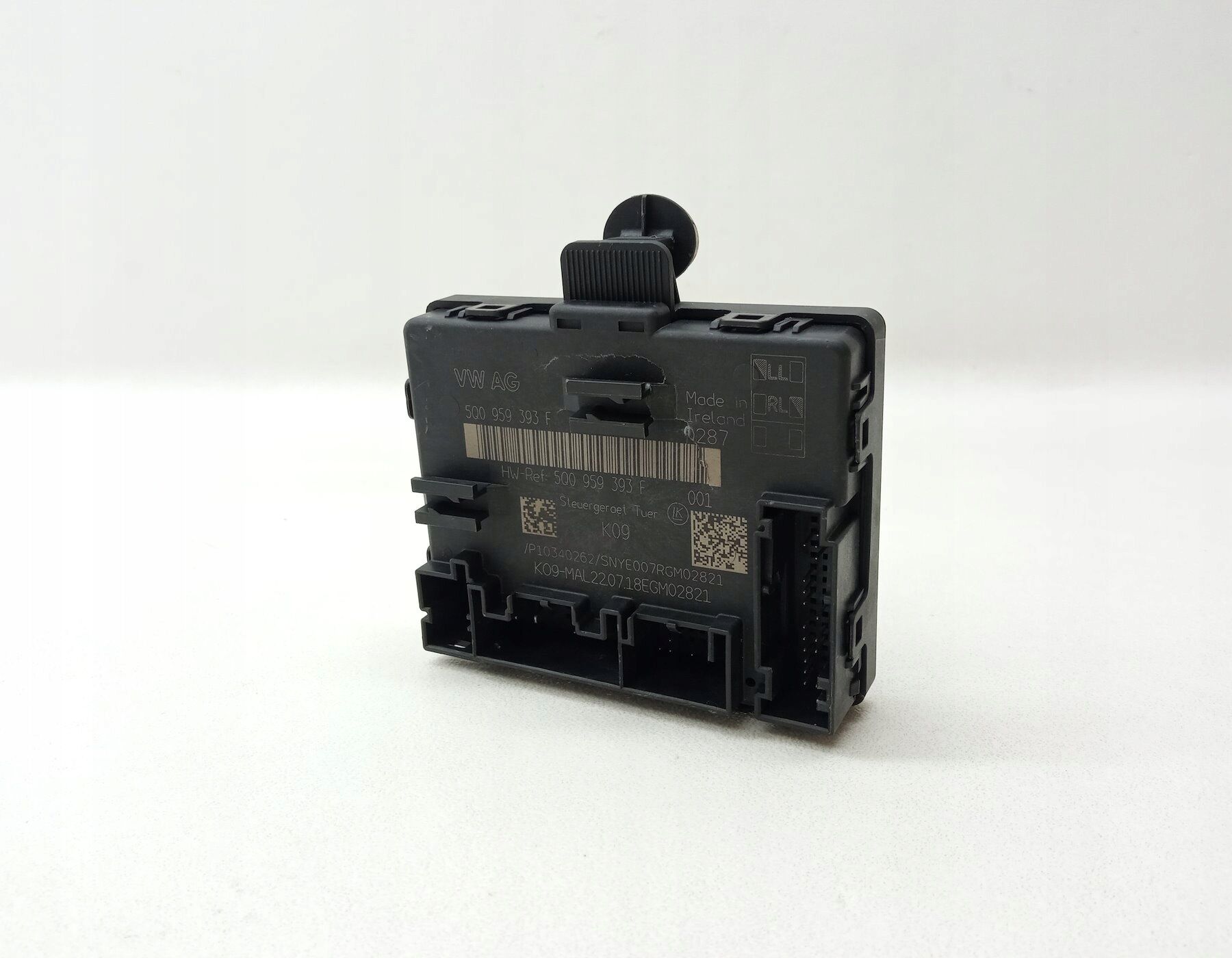 GOLF 8 KAPI MODÜLÜ ORJİNAL SOL TARAF