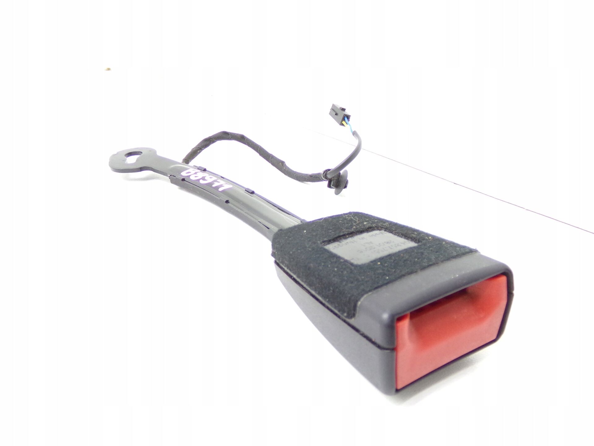 GOLF 7 -PASSAT B8  SOL EMNİYET KEMER KARŞILIĞI