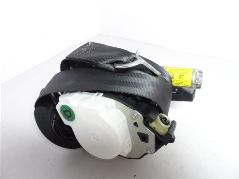 JETTA SAĞ EMNİYET KEMERİ