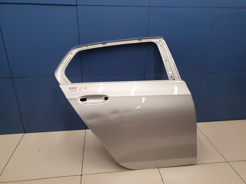 GOLF 8 SAĞ ARKA KAPI İTHAL