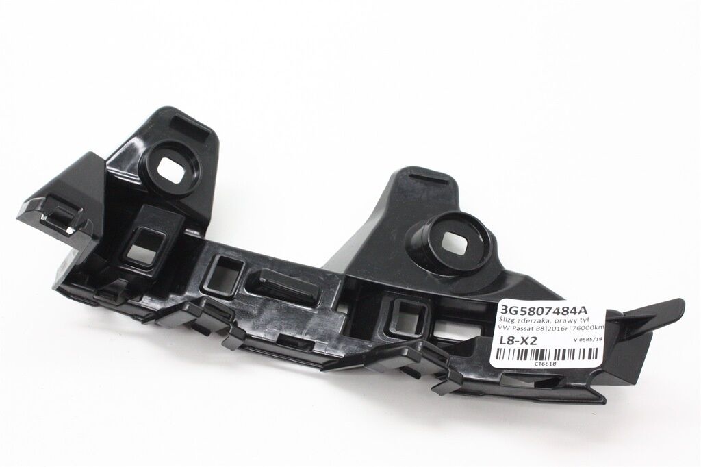 PASSAT 2015> ARKA TAMPON SAĞ STOP ALT BRAKETİ OEM