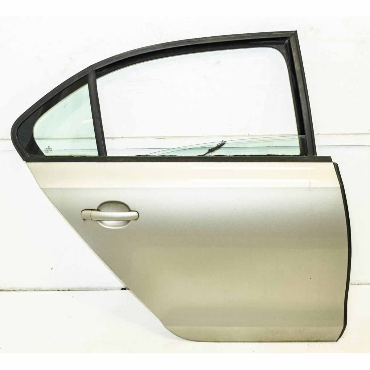 JETTA 2011 SON SAĞ ARKA KAPI