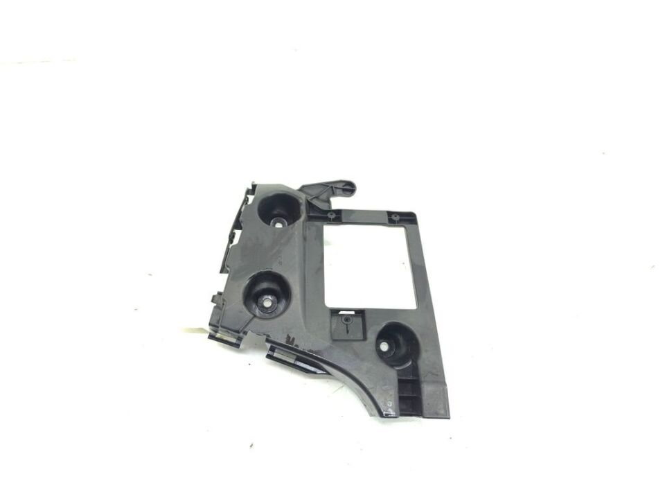 A6 2011 SAĞ STOP ALT BRAKETİ