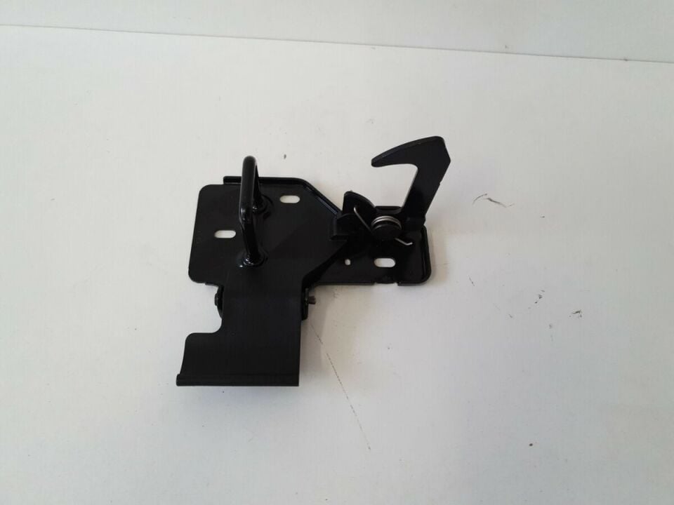 MOTOR KAPUT ÜST MANDALI POLO TOUAREG